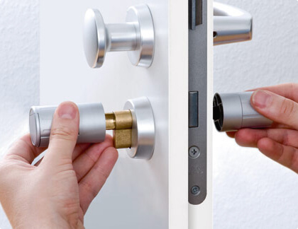 Срочное аварийное открытие замков в Ханты-Мансийске